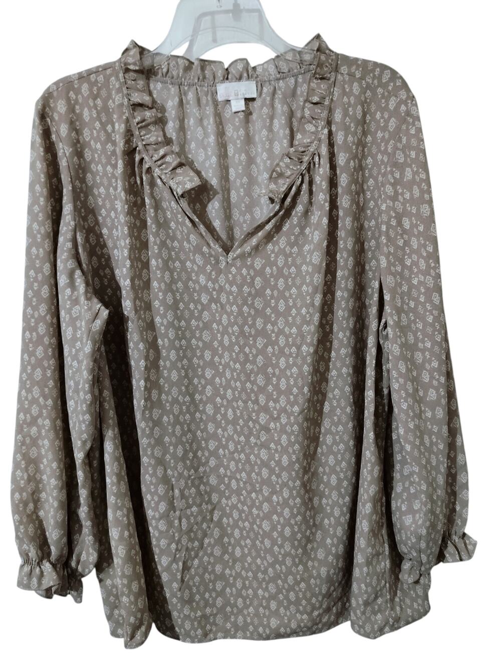 5807)Belle by Kim Gravel Plus 2X Taupe Geo Ikat Dot Print Ruffle Long Sleeve Top